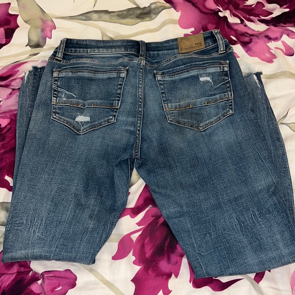 Buckle Skinny Ankle/Cropped Jeans Gently Loved 👖